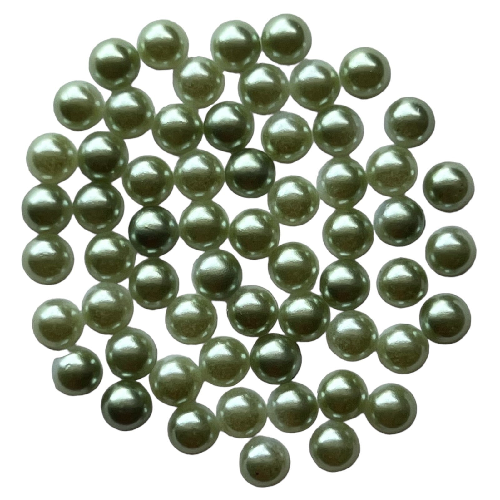 Leaf Green Half Pearls - HPZ11