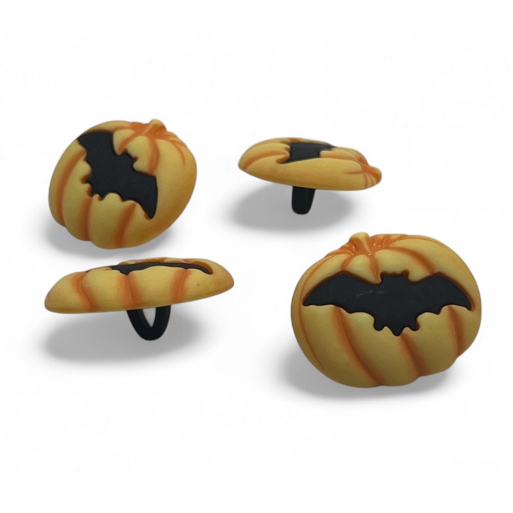 Pumpkin with Bat Craft Button - SB136